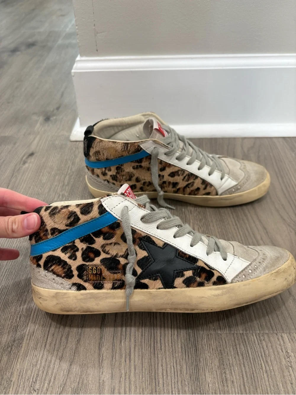 Golden Goose Mid Star Sneaker in Leopard Pony and Black